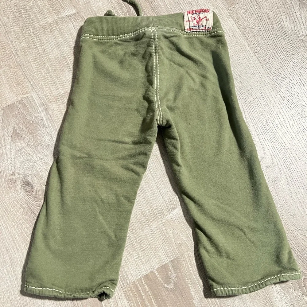 true religion olive green kids caris sweatpants Size 8